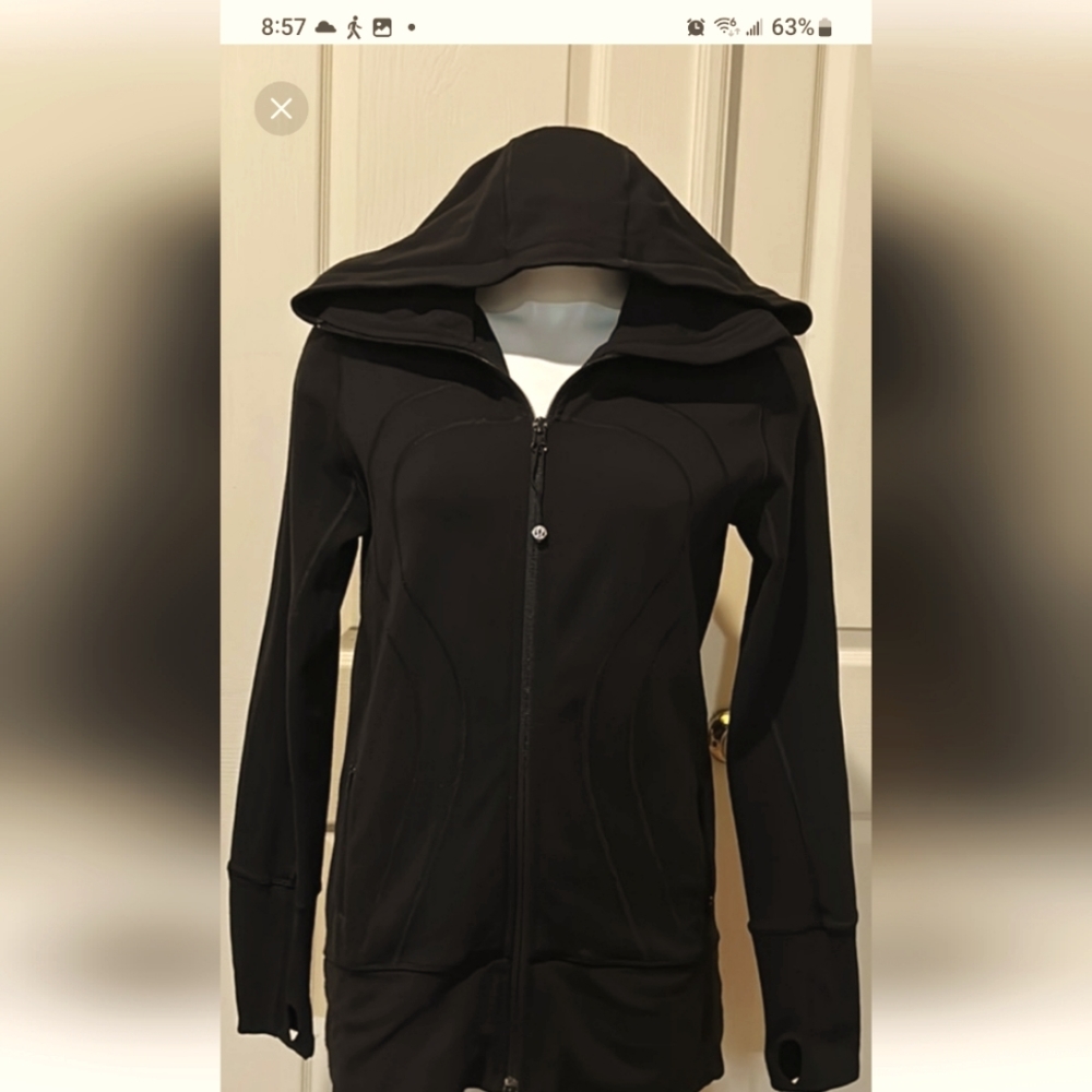 Lululemon black jacket with hood, size 8